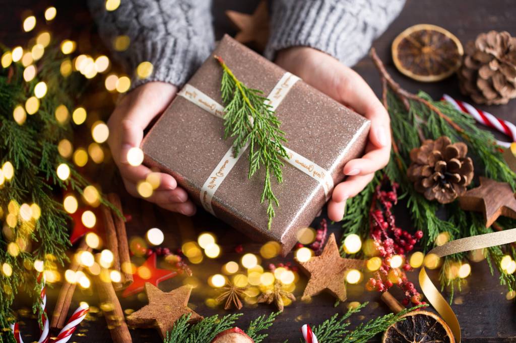 5 pomysłów na zdrowe prezenty świąteczne dla niego