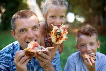 Dieta rodziców a odżywianie się dziecka – na co uważać?