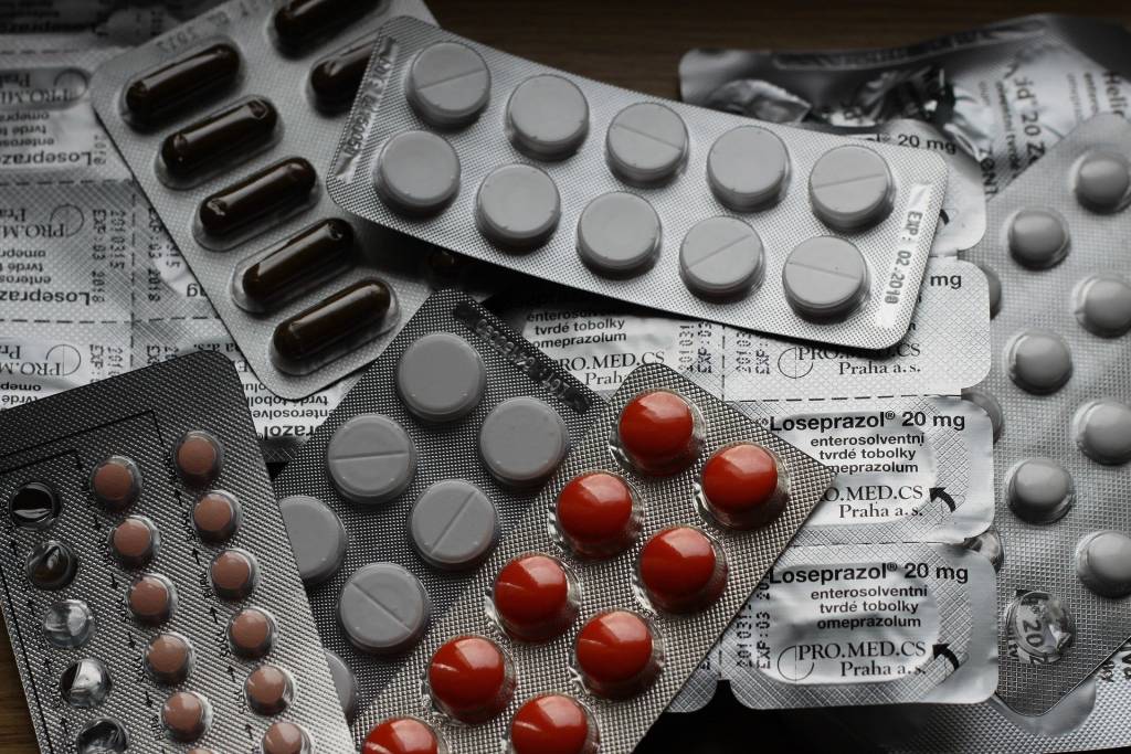 Lekomania – wszystko, co musisz wiedzieć o uzależnieniu od leków