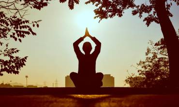 Mindfulness i medytacja: Jak zacząć i jakie są korzyści dla zdrowia psychicznego